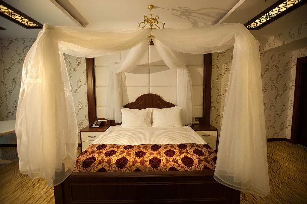 Mitannia Regency Hotel 디아르아바키 객실 사진